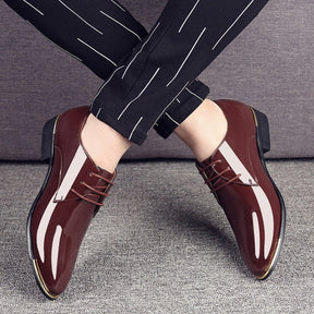 Sapato Masculino de Couro Envernizado